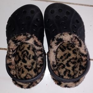 Kids Crocs with Leopard Lining Size 6/7